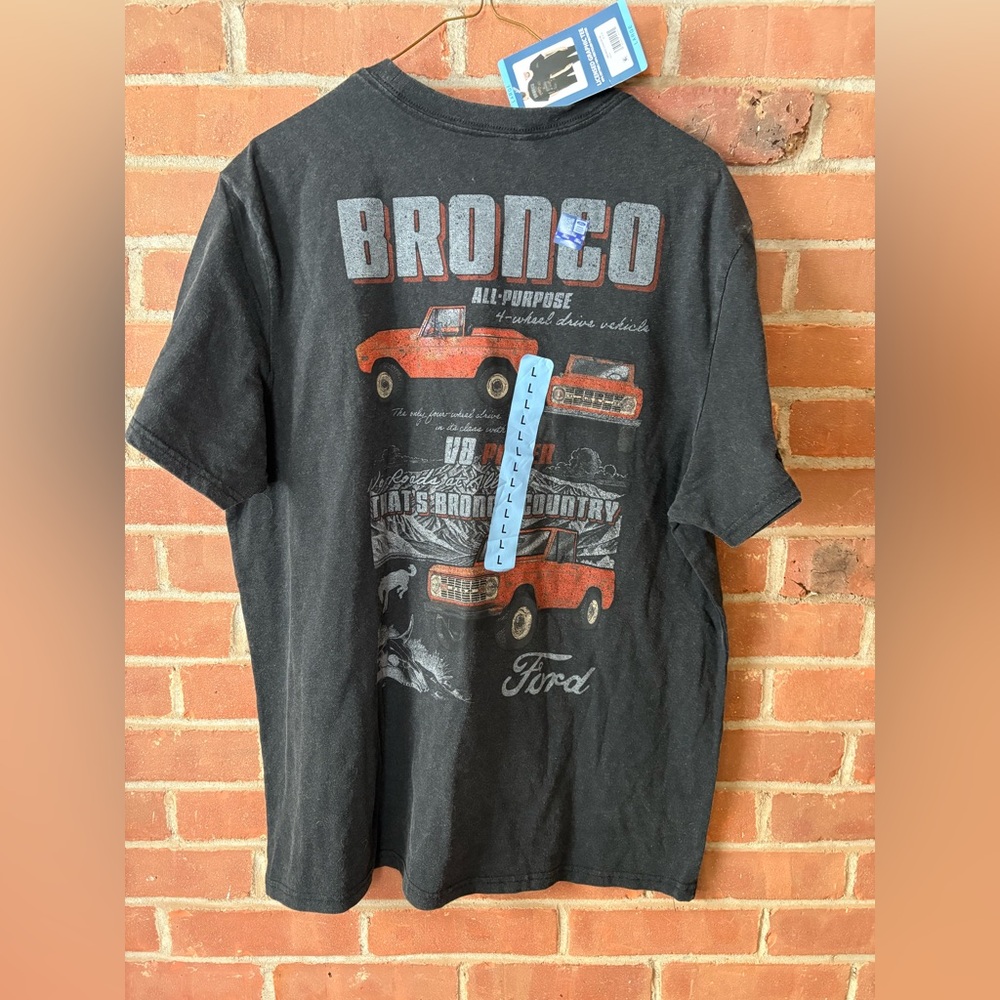 Licensed Men's Moto Relaxed Fit Short Sleeve Graphic Tee Ford Bronco Country NWT